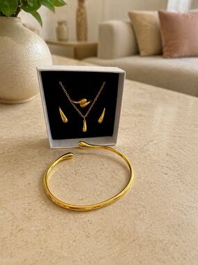 Gold tone jewelry set – necklace, earrings, ring + cuff bracelet, gift idea